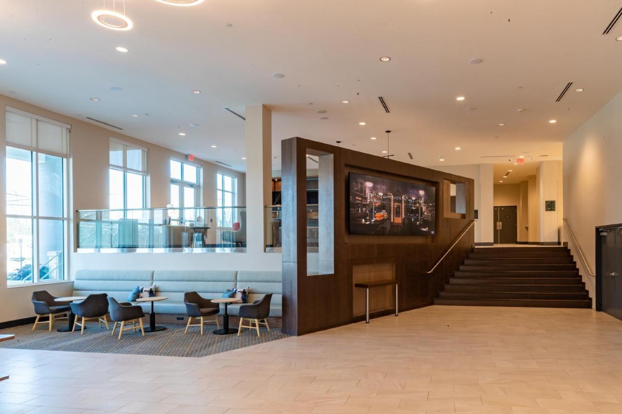 فندق Courtyard By Marriott Atlanta دنوودي المظهر الخارجي الصورة