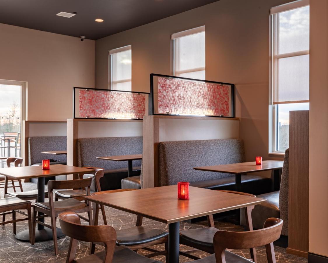 فندق Courtyard By Marriott Atlanta دنوودي المظهر الخارجي الصورة