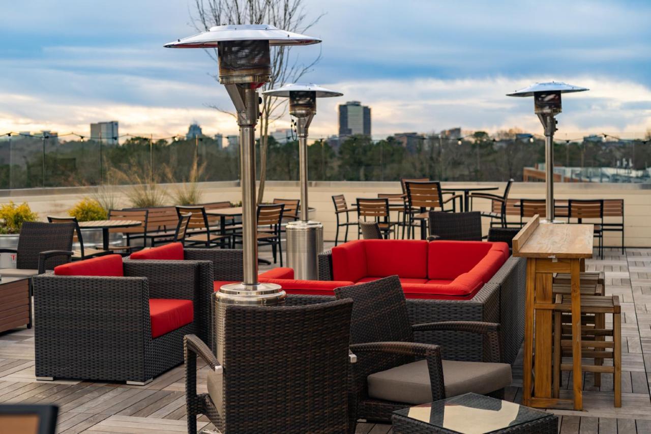 فندق Courtyard By Marriott Atlanta دنوودي المظهر الخارجي الصورة
