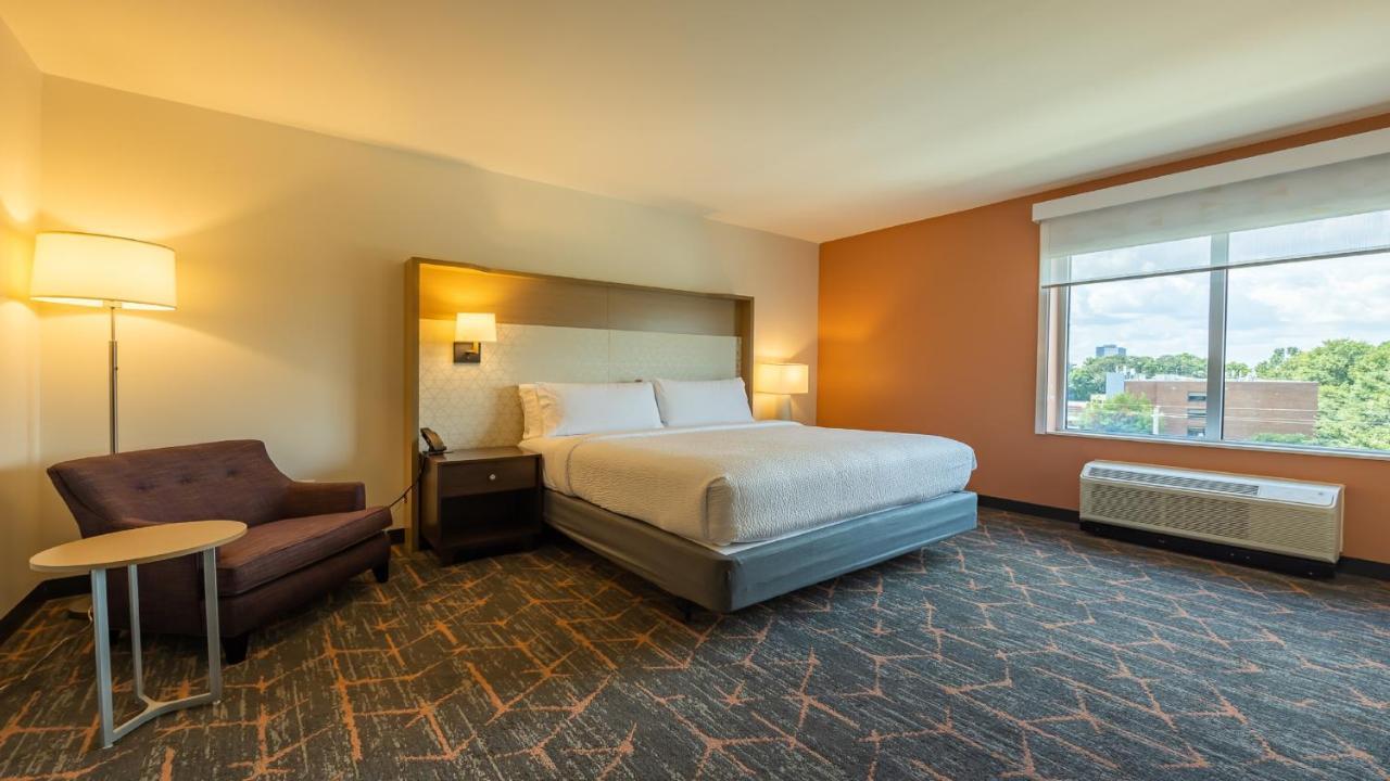 فندق Courtyard By Marriott Atlanta دنوودي المظهر الخارجي الصورة