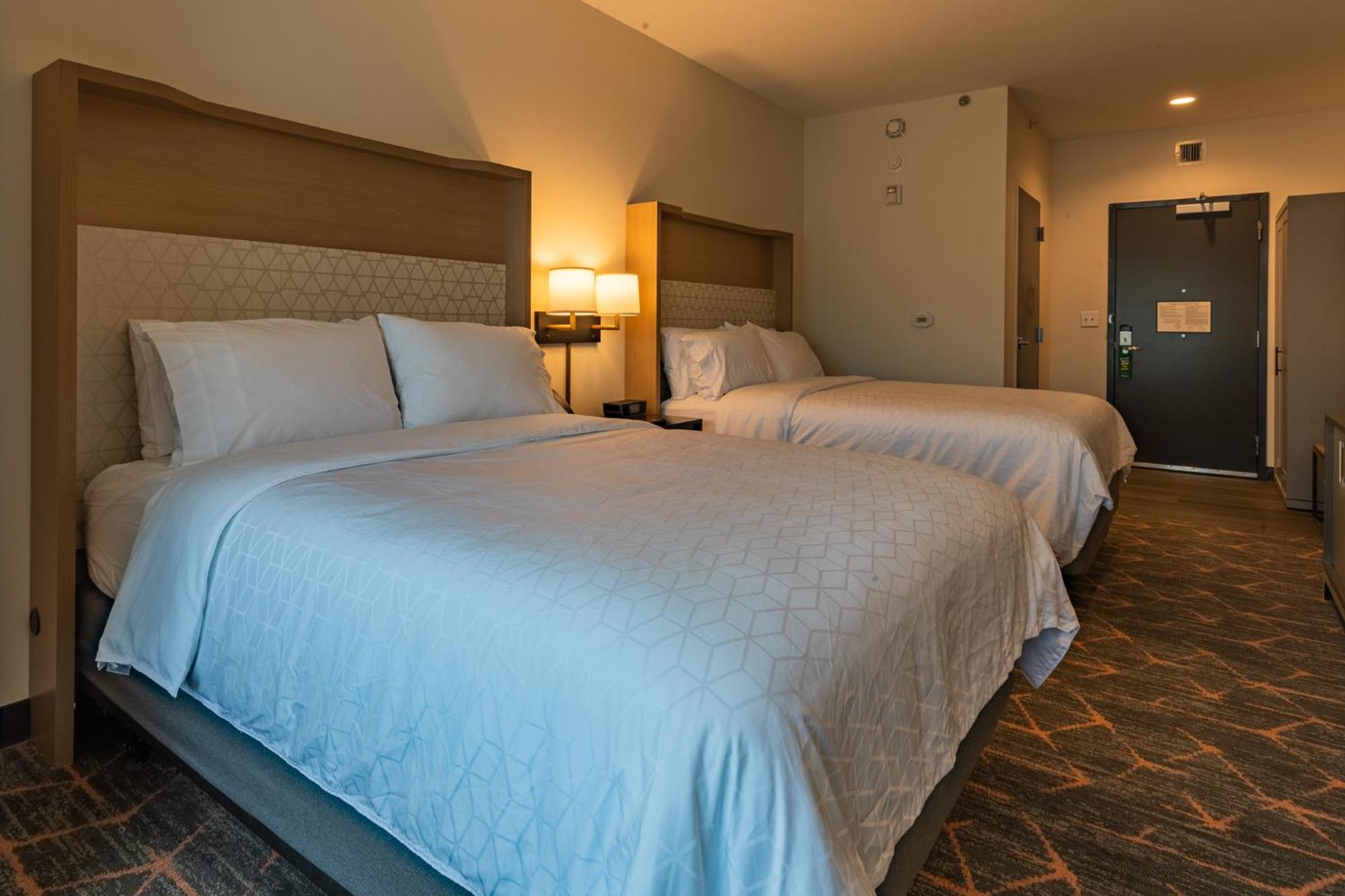 فندق Courtyard By Marriott Atlanta دنوودي المظهر الخارجي الصورة