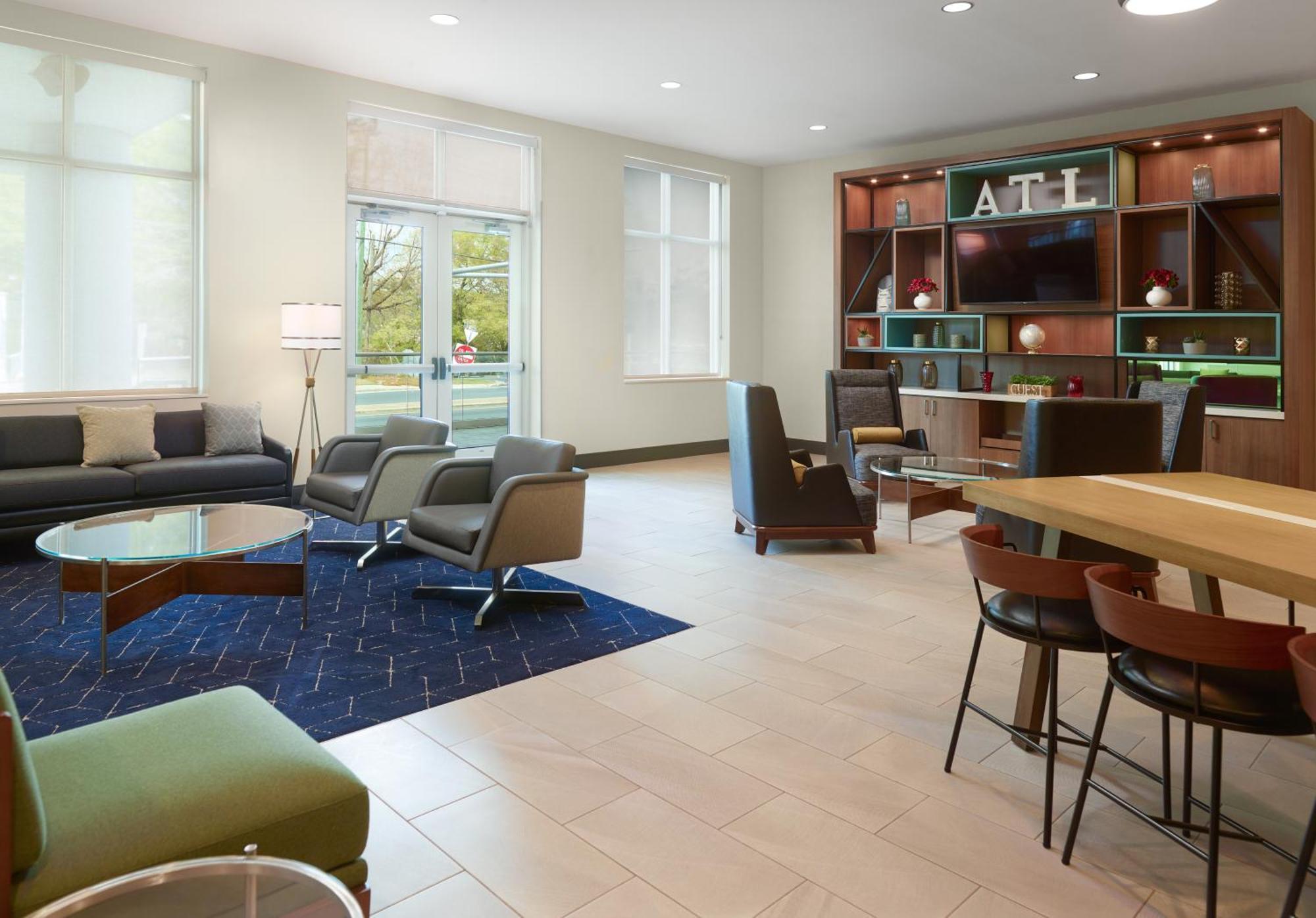 فندق Courtyard By Marriott Atlanta دنوودي المظهر الخارجي الصورة