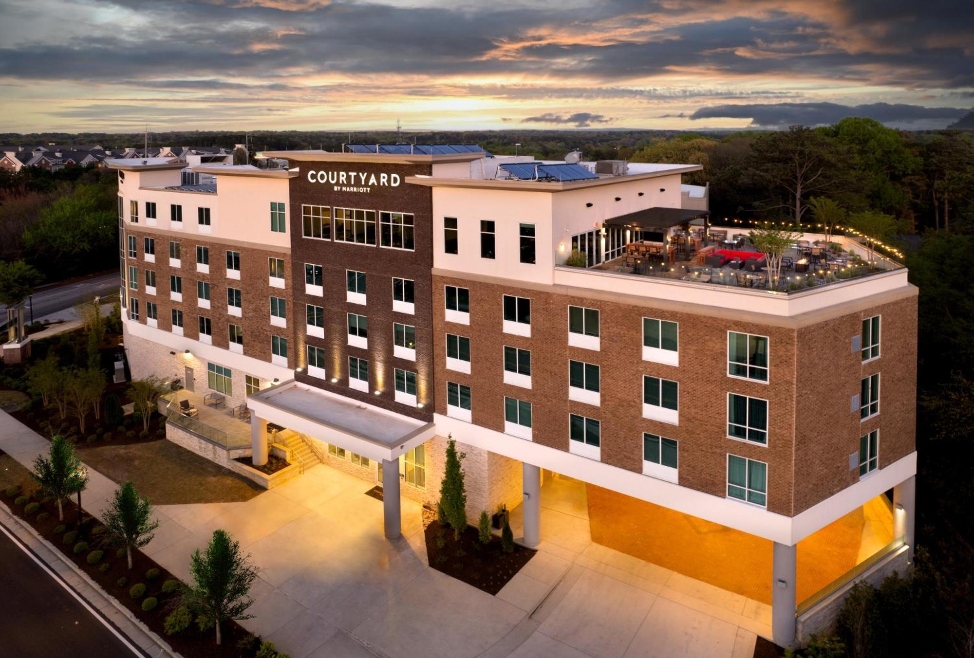 فندق Courtyard By Marriott Atlanta دنوودي المظهر الخارجي الصورة