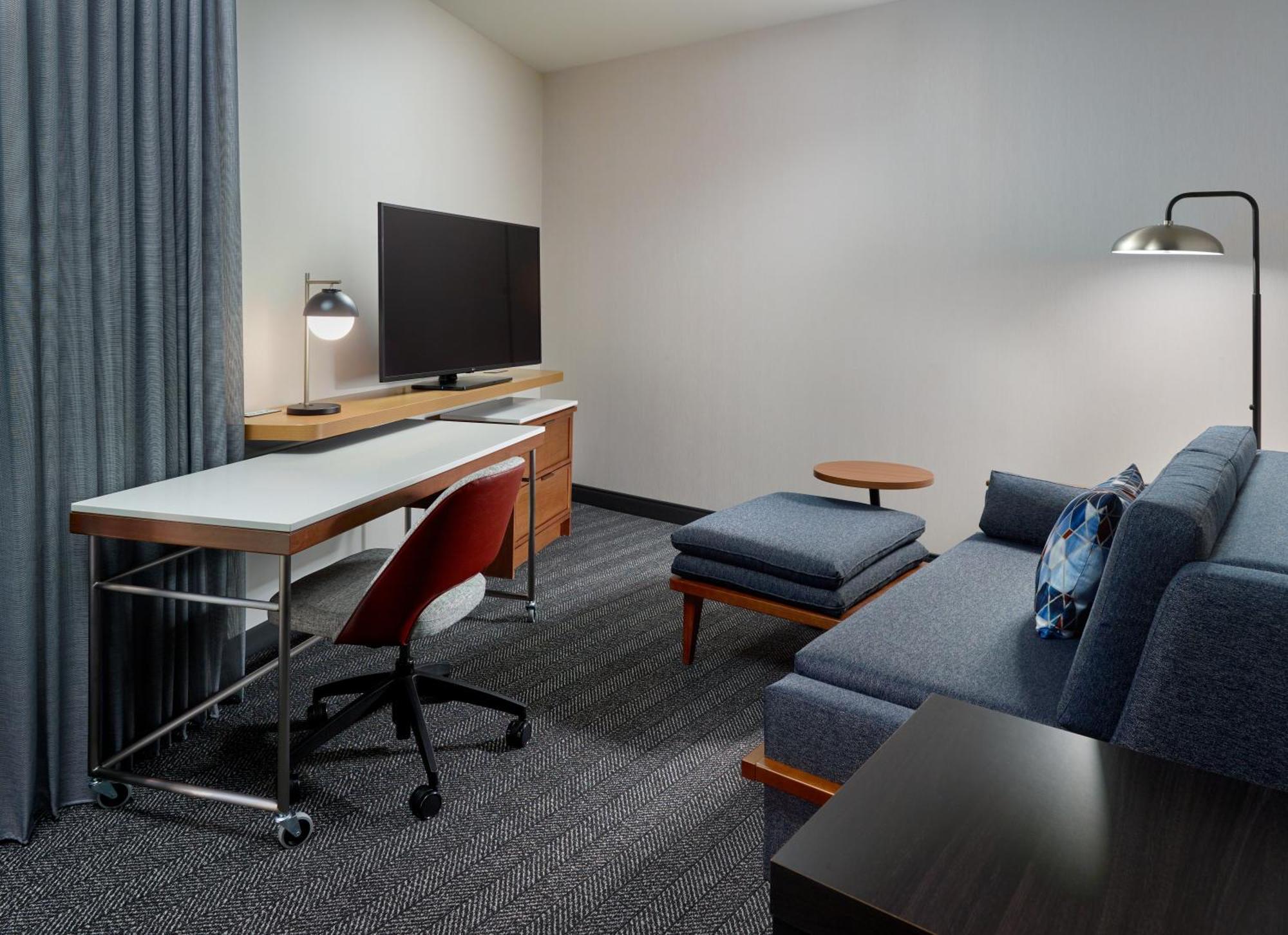 فندق Courtyard By Marriott Atlanta دنوودي المظهر الخارجي الصورة
