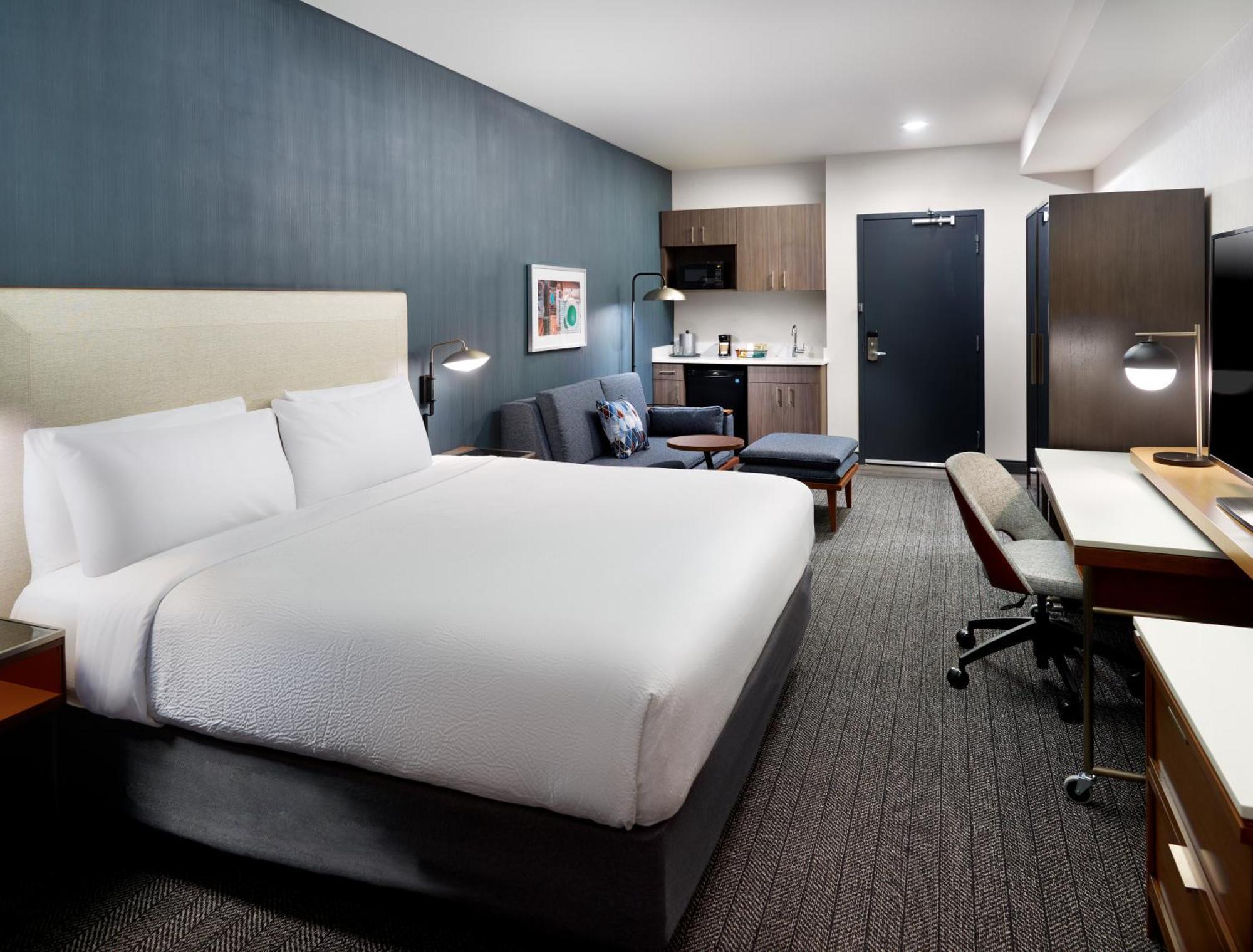 فندق Courtyard By Marriott Atlanta دنوودي المظهر الخارجي الصورة