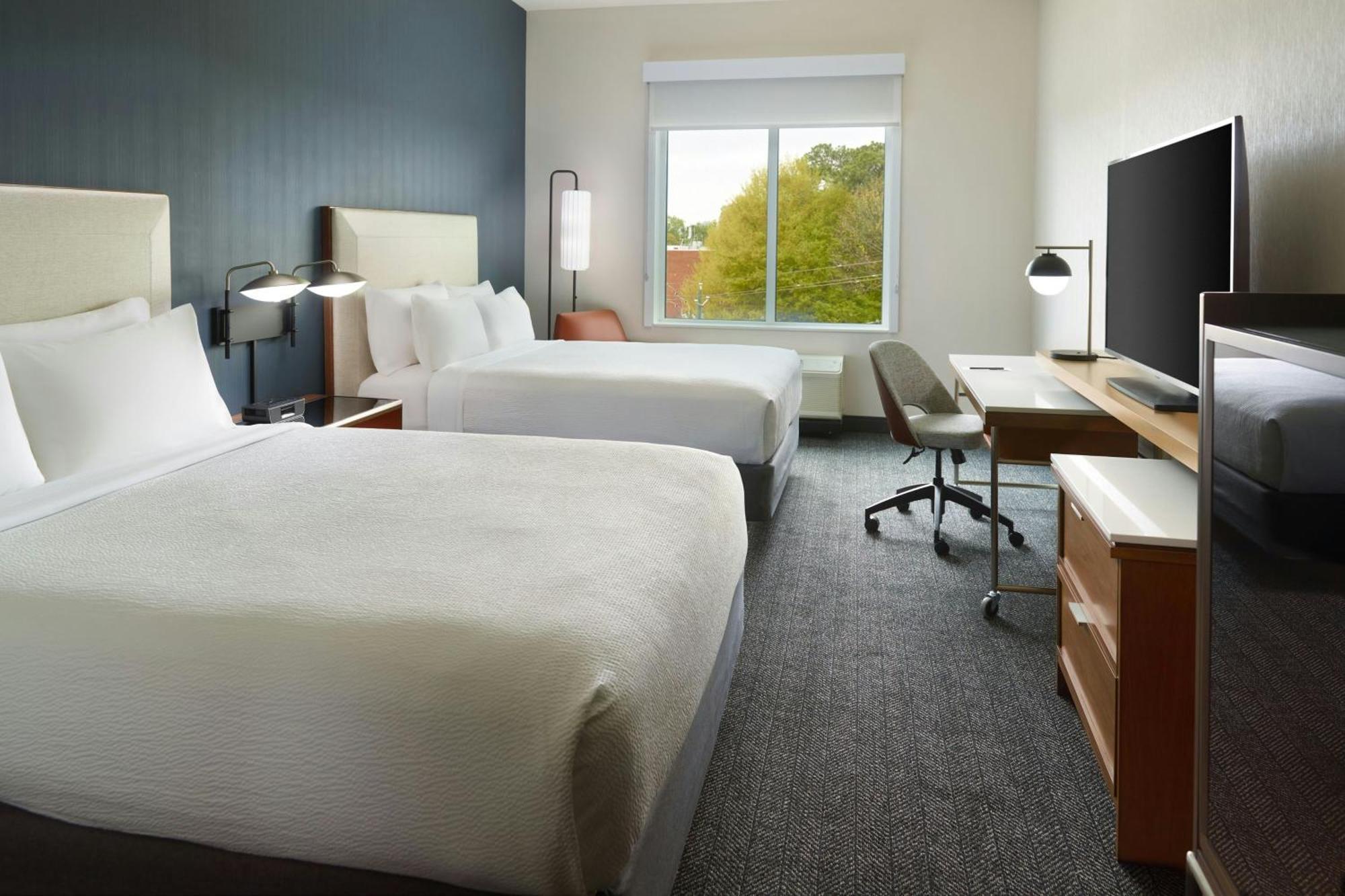 فندق Courtyard By Marriott Atlanta دنوودي المظهر الخارجي الصورة